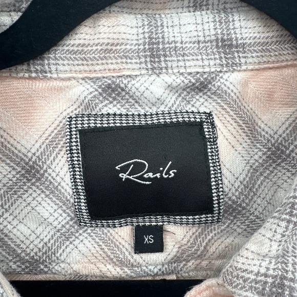 Rails Soft Button front long sleeve top Pink/Gray Plaid Size XS - Picture 2 of 4